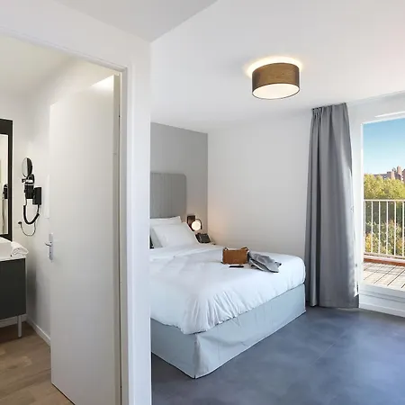 Odalys Center Compans Caffarelli