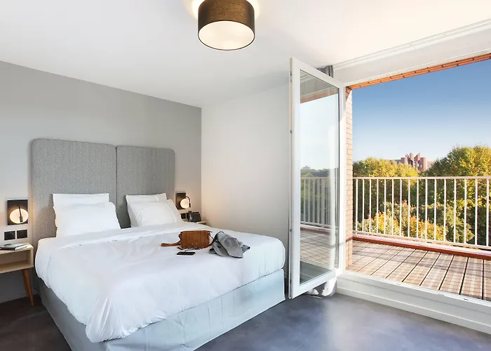 ホテル Odalys Center Compans Caffarelli 3*